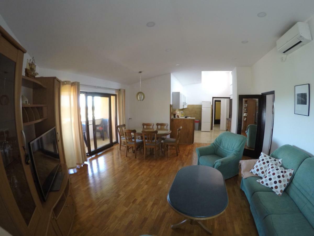 Апартаменти Apartman Koralj Пула Екстер'єр фото
