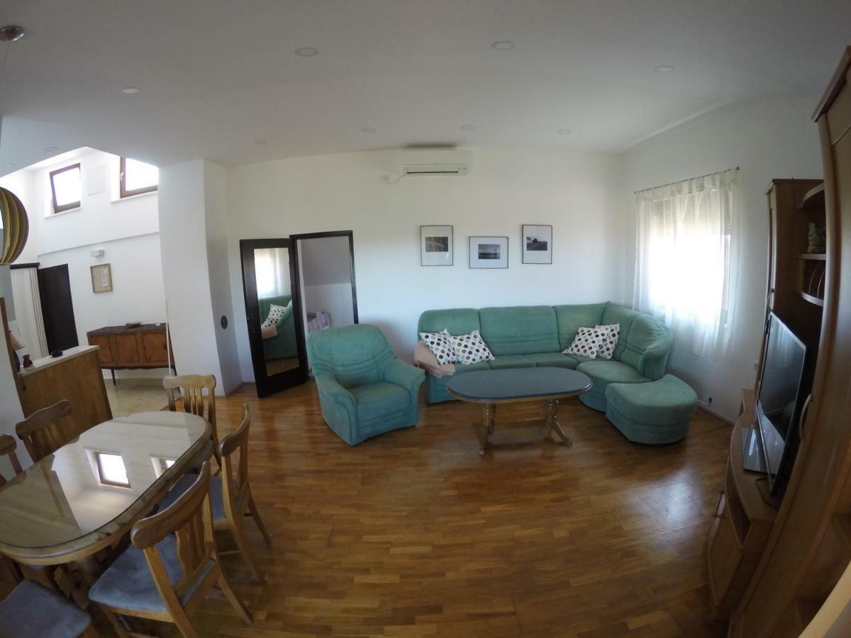 Апартаменти Apartman Koralj Пула Екстер'єр фото