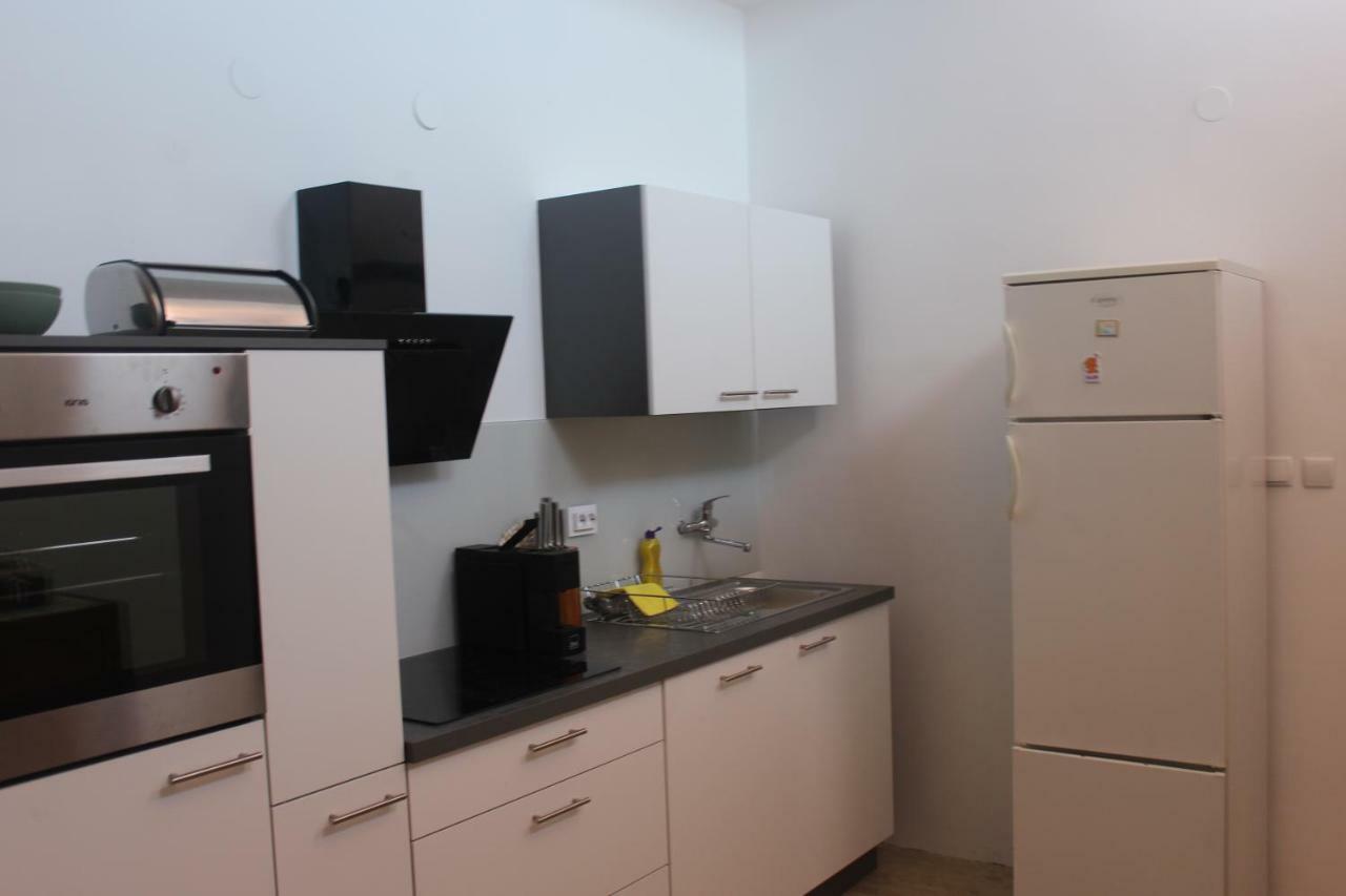 Апартаменти Apartman Koralj Пула Екстер'єр фото